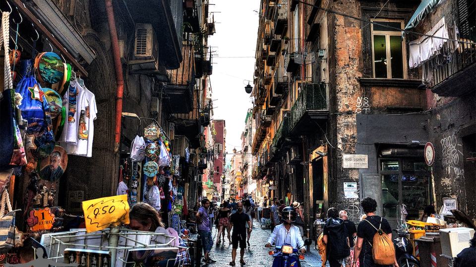 Via Dei Tribunali, Napoli